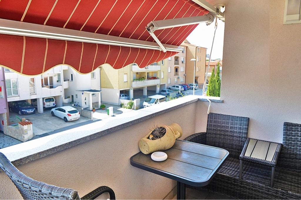 Leona Apartment Pula Exterior foto